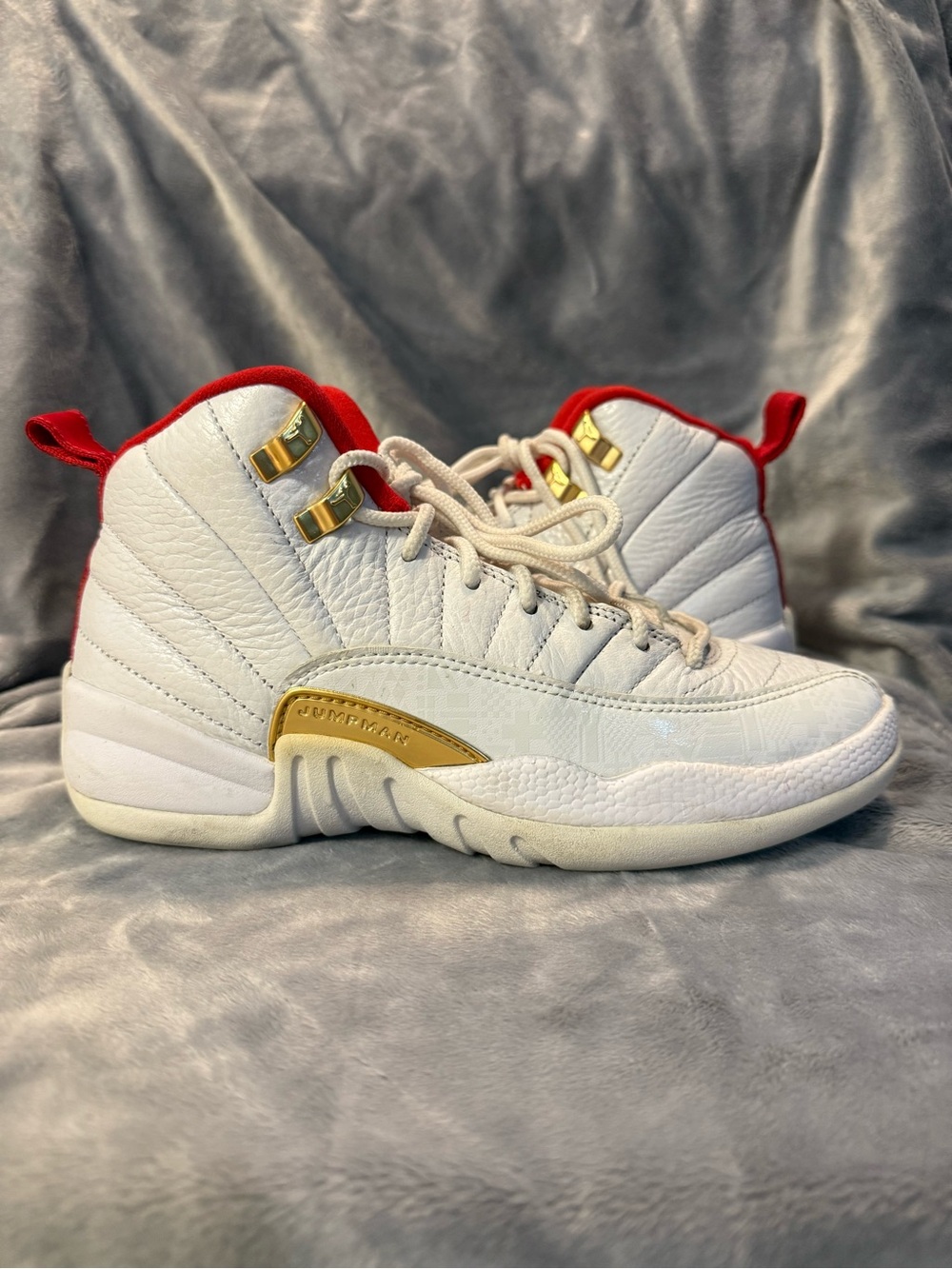 Air Jordan 12 Retro GS Fiba Size 4Y kids US Nike White Red 2019 153265-107